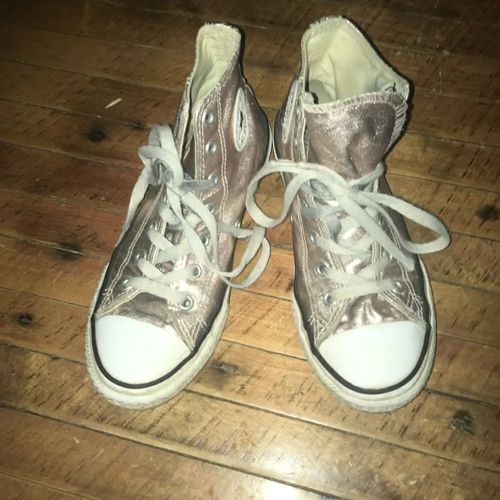 Pink Metallic high top Converse/Chuck Taylor